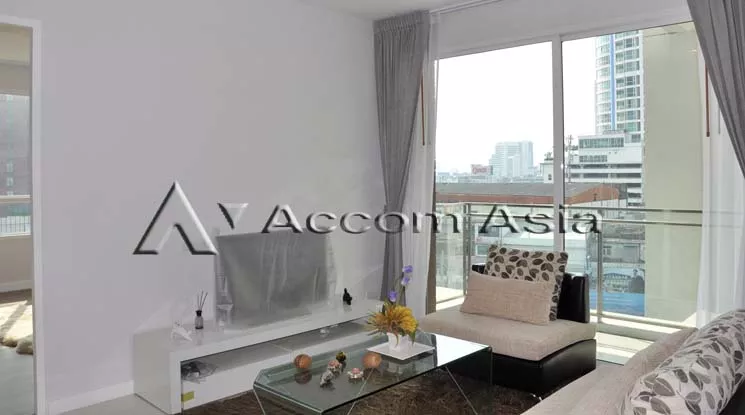  3 Bedrooms  Condominium For Rent in Sukhumvit, Bangkok  near BTS Phra khanong (13000399)