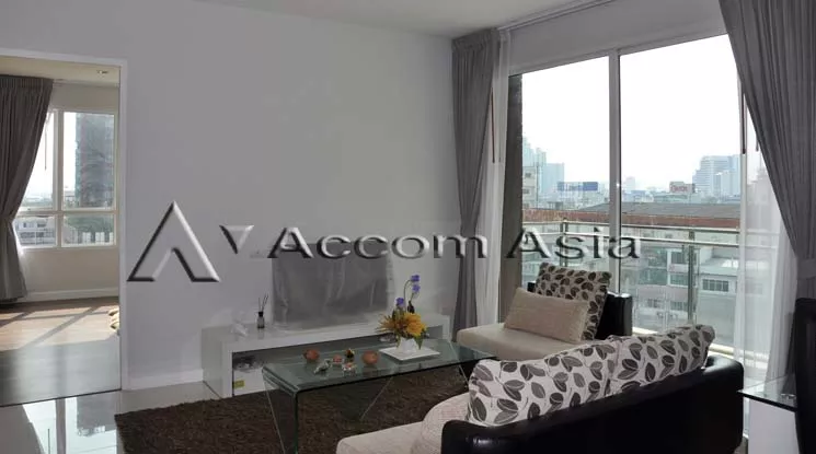 unit 3 Bedrooms  Condominium For Rent in Sukhumvit, Bangkok  near BTS Phra khanong (13000399)