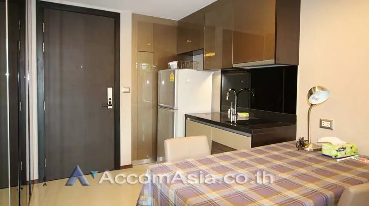 unit 1 Bedroom  Condominium For Rent in Sukhumvit, Bangkok  near BTS Ekkamai (13000402)