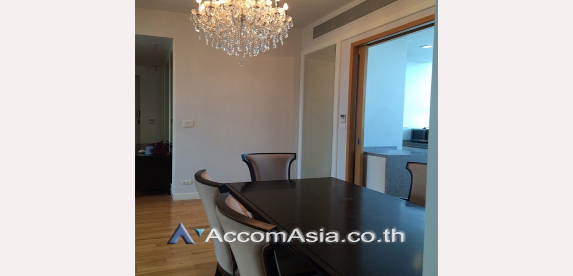 unit 2 Bedrooms  Condominium For Rent in Sukhumvit, Bangkok  near BTS Asok - MRT Sukhumvit (13000428)