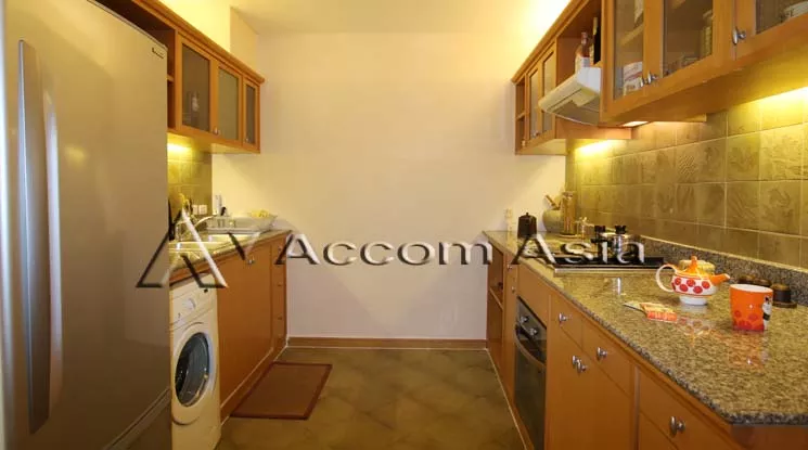 5  3 br Apartment for rent and sale in Sathorn ,Bangkok MRT Lumphini at Cozy and Convenient Apartment Near Garden Intl 13000430