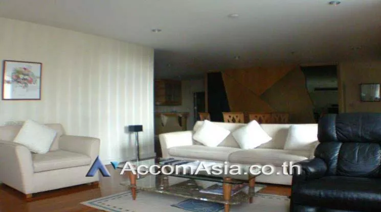  3 Bedrooms  Condominium For Rent in Ploenchit, Bangkok  near BTS Chitlom (20837)