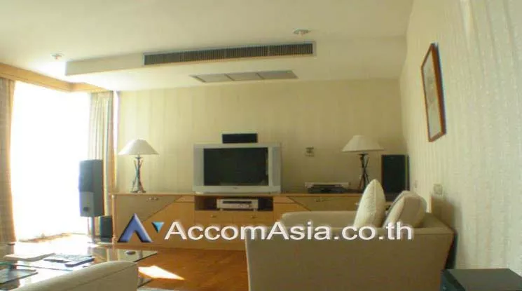 unitPet friendly |  3 Bedrooms  Condominium For Rent & Sale in Ploenchit, Bangkok  near BTS Chitlom (20837)