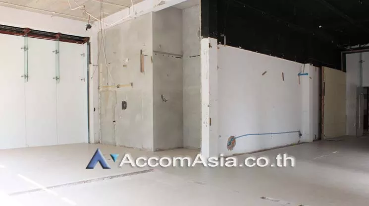 4  Retail / Showroom For Rent in Sukhumvit ,Bangkok BTS Ekkamai at The Horizon Ekkamai 13000480