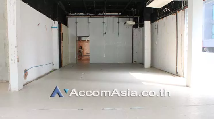 5  Retail / Showroom For Rent in Sukhumvit ,Bangkok BTS Ekkamai at The Horizon Ekkamai 13000480