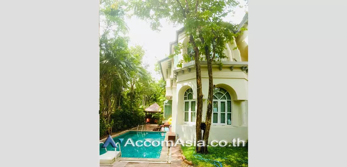15  5 br House For Sale in Bangna ,Bangkok BTS Bearing at House in compound 13000494