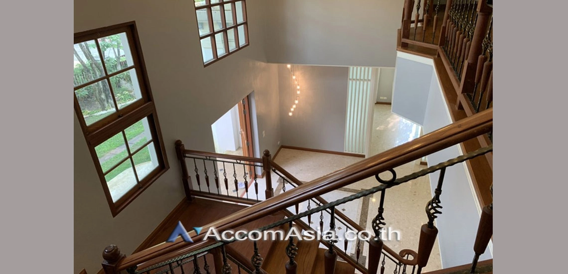 8  5 br House for rent and sale in Bang Na ,Bangkok BTS Bearing at House in compound 13000494