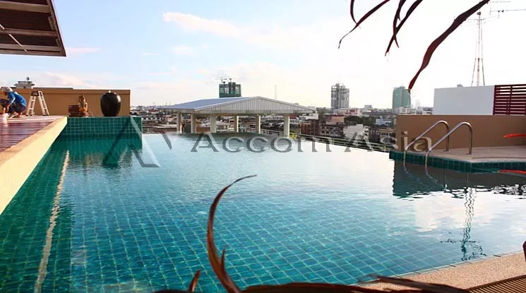 unit 3 Bedrooms  Apartment For Rent in Sukhumvit, Bangkok  near BTS Phra khanong (13000506)