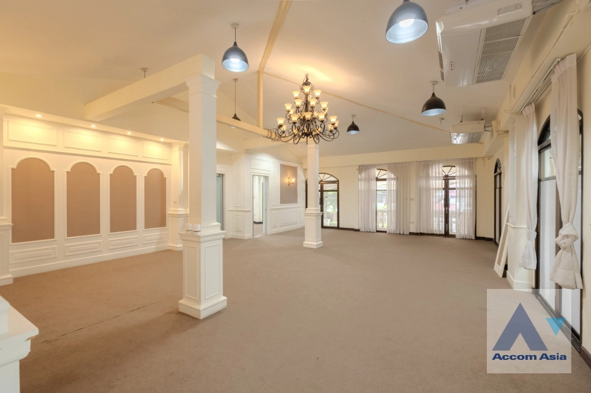  1  House For Rent in Phaholyothin ,Bangkok  13000541