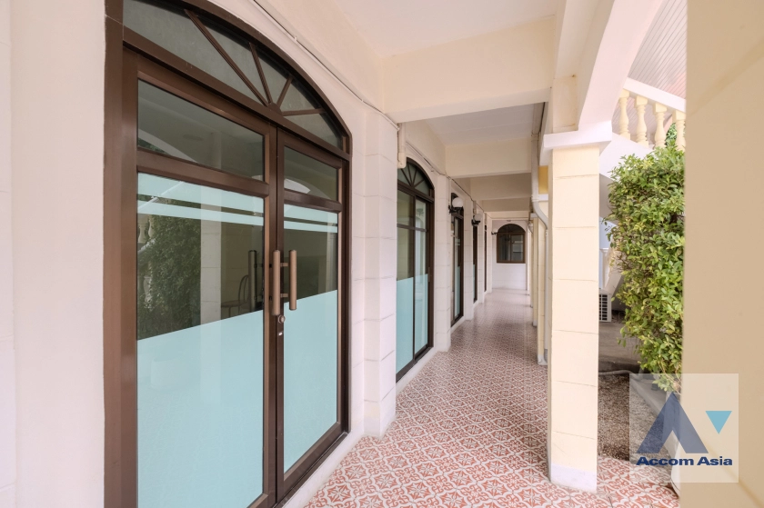 4  House For Rent in Phaholyothin ,Bangkok  13000541