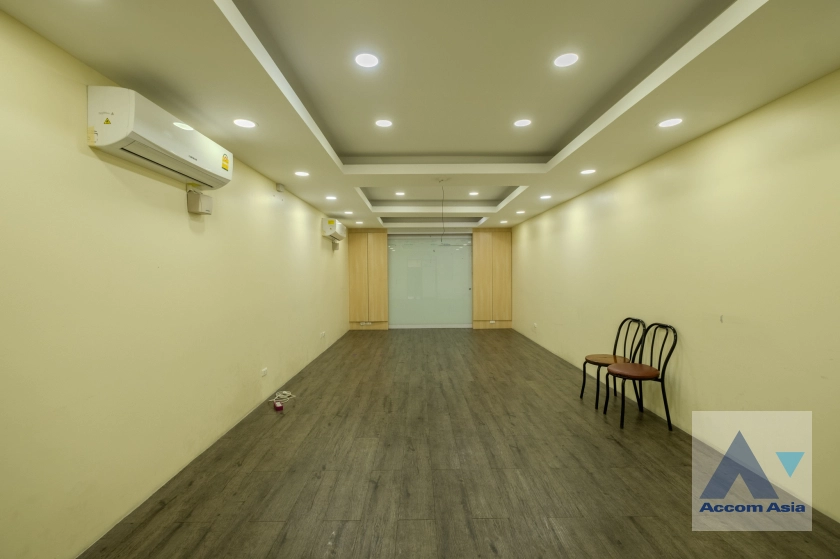 6  House For Rent in Phaholyothin ,Bangkok  13000541