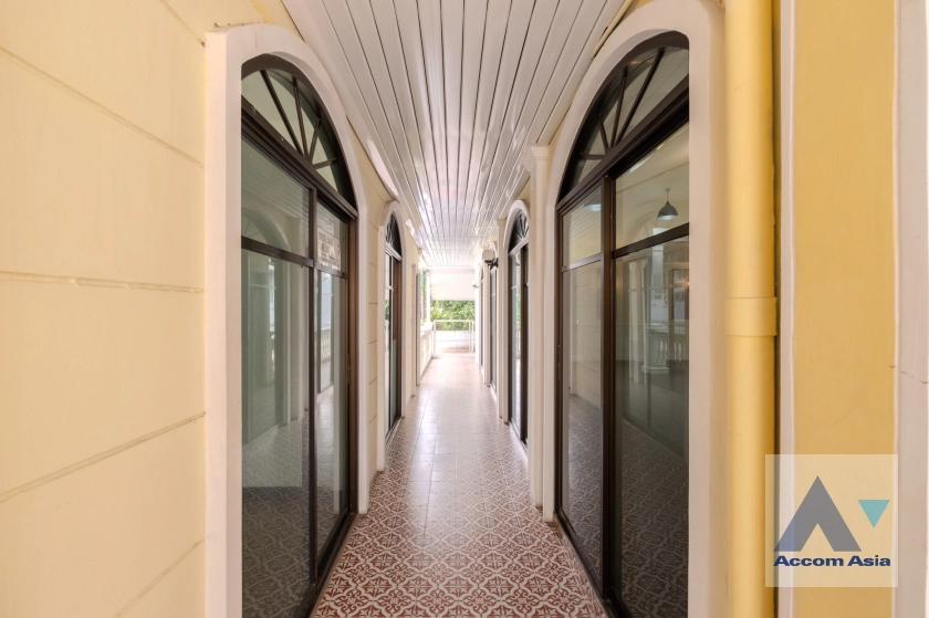 9  House For Rent in Phaholyothin ,Bangkok  13000541