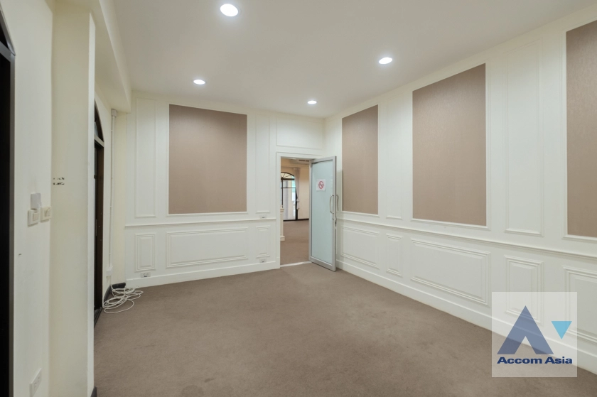 12  House For Rent in Phaholyothin ,Bangkok  13000541