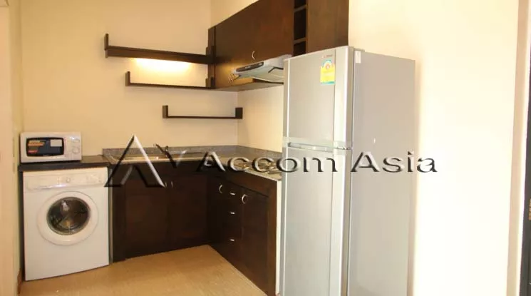 unit 3 Bedrooms  Apartment For Rent in Sukhumvit, Bangkok  near BTS Phra khanong (13000561)