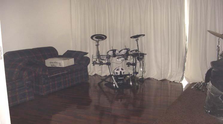 6  3 br Apartment For Rent in Sathorn ,Bangkok BTS Surasak at Central Area of Sathon A Short Walk to BTS Surasak 10204