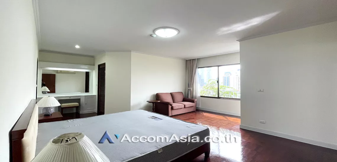 6  3 br Apartment For Rent in Sukhumvit ,Bangkok BTS Phrom Phong at Greenery garden and privacy 13000581