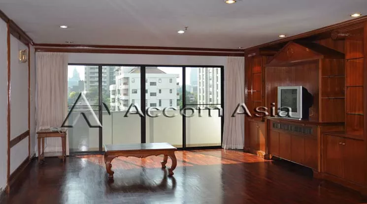  2 Bedrooms  Apartment For Rent in Sukhumvit, Bangkok  near BTS Nana - MRT Sukhumvit (13000582)