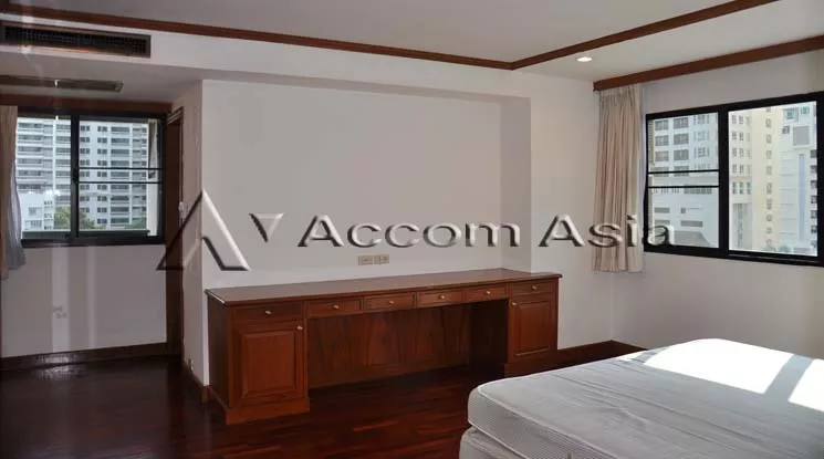 8  2 br Apartment For Rent in Sukhumvit ,Bangkok BTS Nana - MRT Sukhumvit at Private Environment Space 13000582