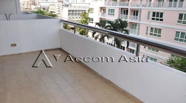 unit 2 Bedrooms  Apartment For Rent in Sukhumvit, Bangkok  near BTS Nana - MRT Sukhumvit (13000583)