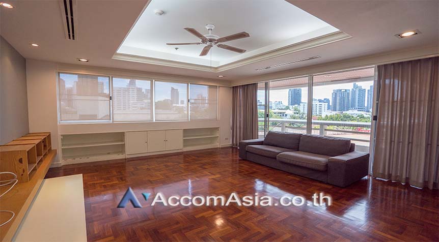 Pet friendly condominium for rent in Sukhumvit, Bangkok Code 13000584
