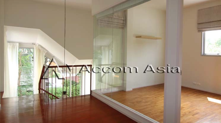 9  4 br House For Rent in New Phetchaburi ,Bangkok MRT Phetchaburi 13000596