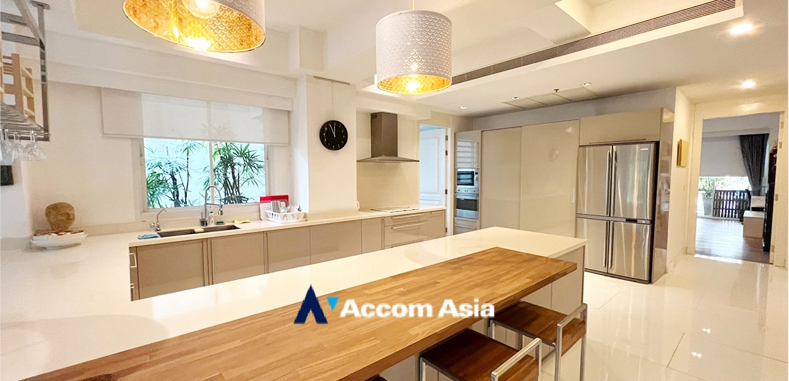 14  3 br Condominium For Sale in Sathorn ,Bangkok BTS Chong Nonsi - BRT Sathorn at Narathorn Place 13000612