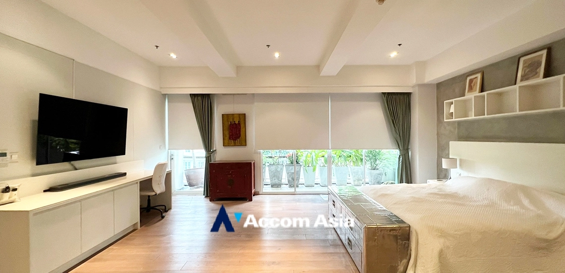 15  3 br Condominium For Sale in Sathorn ,Bangkok BTS Chong Nonsi - BRT Sathorn at Narathorn Place 13000612