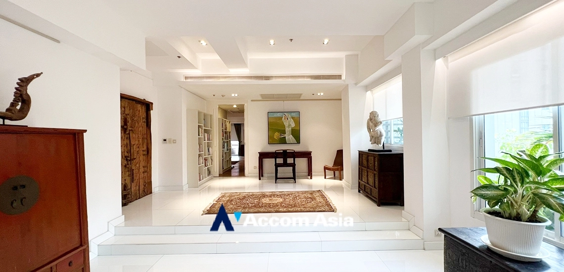 7  3 br Condominium For Sale in Sathorn ,Bangkok BTS Chong Nonsi - BRT Sathorn at Narathorn Place 13000612