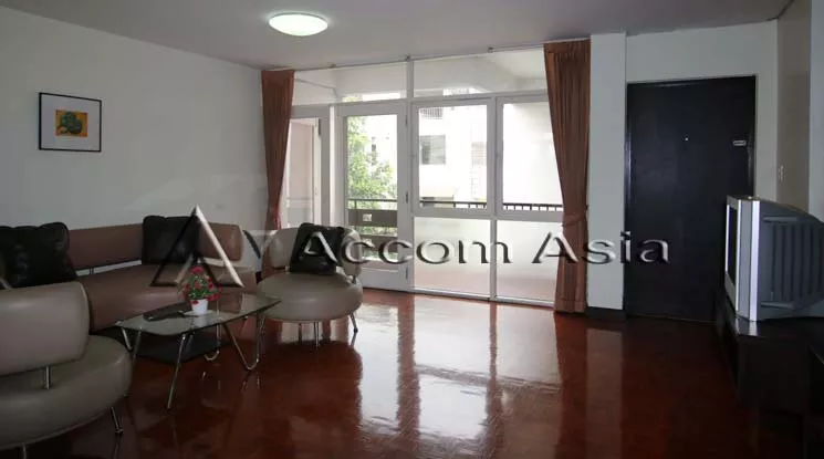 unit 2 Bedrooms  Apartment For Rent in Sukhumvit, Bangkok  near BTS Ekkamai (13000618)