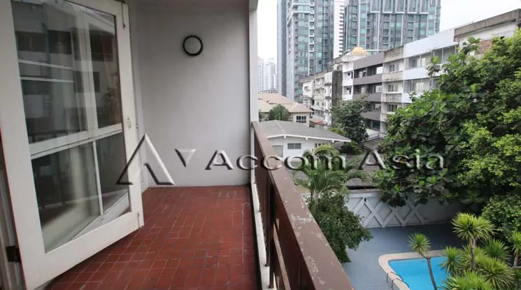 unit 2 Bedrooms  Apartment For Rent in Sukhumvit, Bangkok  near BTS Ekkamai (13000620)
