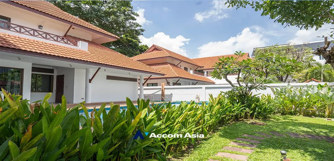 31  4 br House For Rent in ratchadapisek ,Bangkok MRT Phetchaburi 13000626