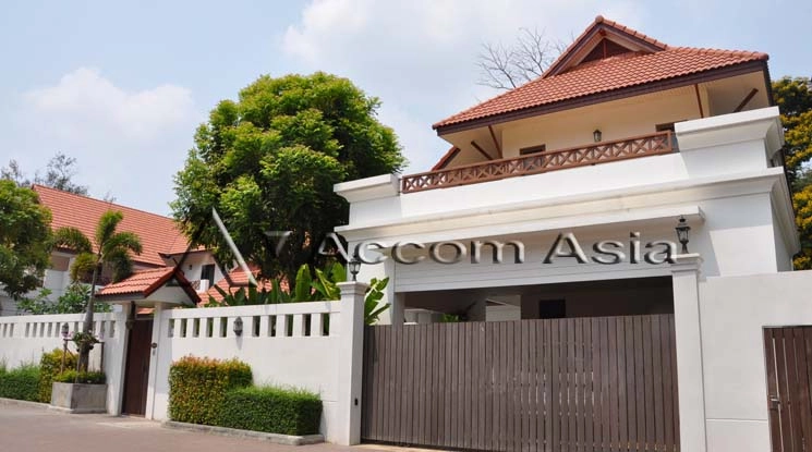 unit 4 Bedrooms  House For Rent in New Phetchaburi, Bangkok  (13000627)