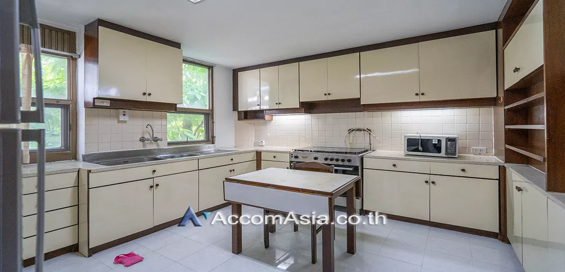 5  3 br Apartment For Rent in Sukhumvit ,Bangkok BTS Phrom Phong at Suite For Family 13000631
