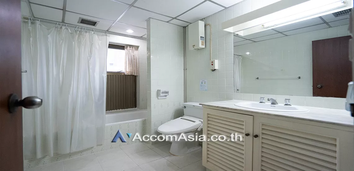 9  3 br Apartment For Rent in Sukhumvit ,Bangkok BTS Phrom Phong at Suite For Family 13000631