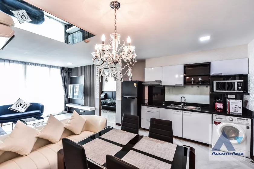  1 Bedroom  Condominium For Sale in Sukhumvit, Bangkok  near BTS Thong Lo (13000648)