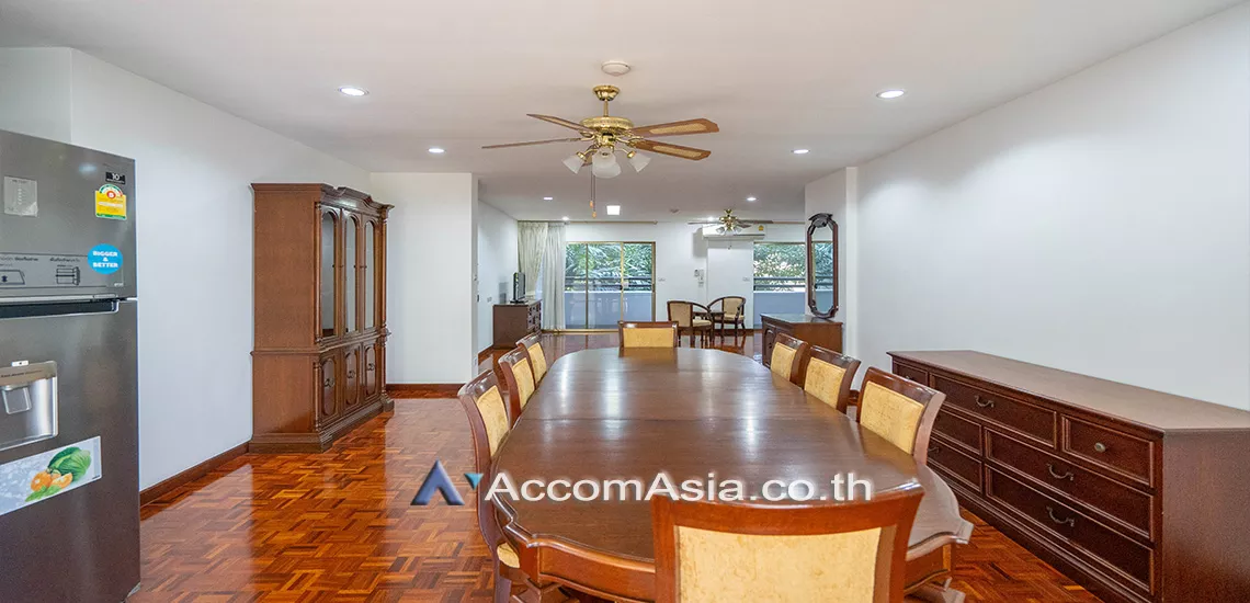 Pet friendly |  3 Bedrooms  Apartment For Rent in Sukhumvit, Bangkok  near BTS Phrom Phong (13000654)