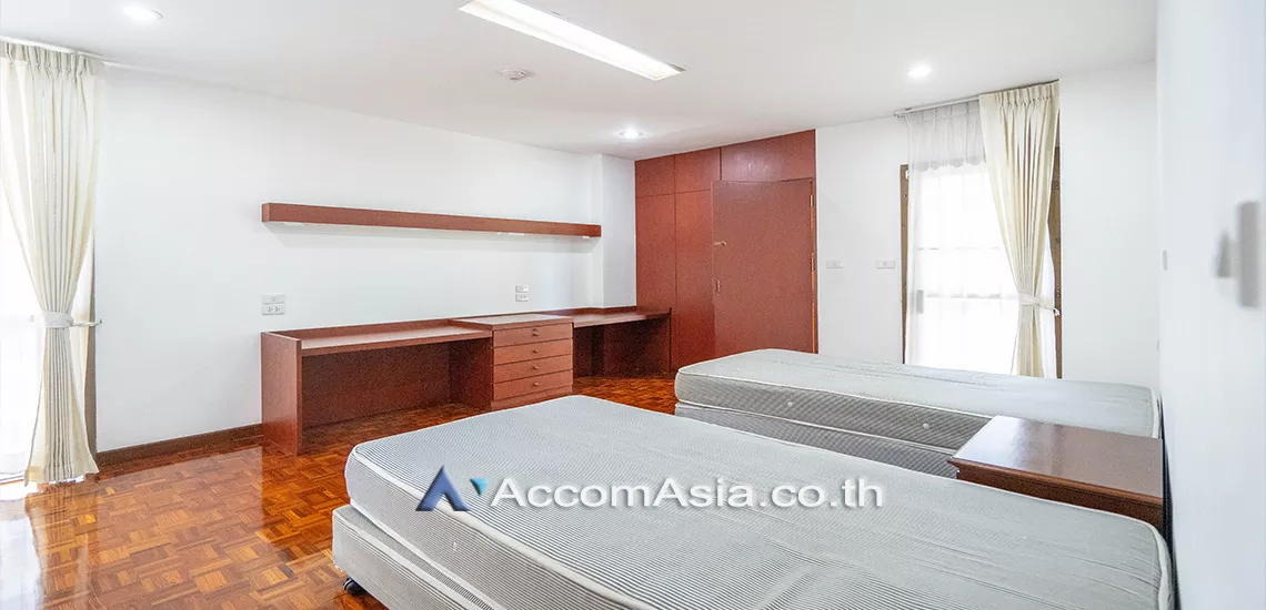 7  3 br Apartment For Rent in Sukhumvit ,Bangkok BTS Phrom Phong at Suite For Family 13000654