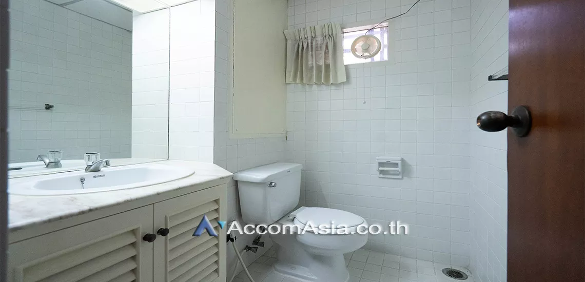 10  3 br Apartment For Rent in Sukhumvit ,Bangkok BTS Phrom Phong at Suite For Family 13000654