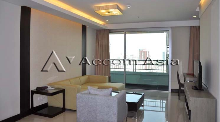 unit 3 Bedrooms  Apartment For Rent in Sukhumvit, Bangkok  near BTS Ekkamai (13000662)