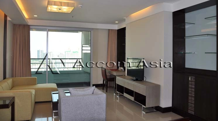 unit 3 Bedrooms  Apartment For Rent in Sukhumvit, Bangkok  near BTS Ekkamai (13000662)