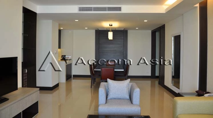 unit 3 Bedrooms  Apartment For Rent in Sukhumvit, Bangkok  near BTS Ekkamai (13000662)