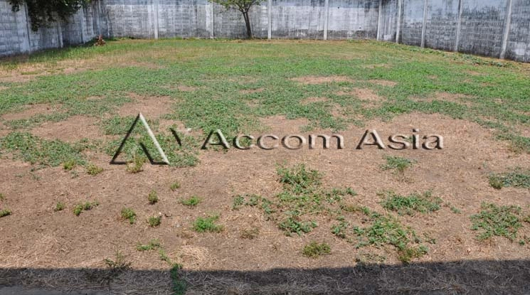 5  Land For Sale in Sukhumvit ,Bangkok BTS Ekkamai 13000680