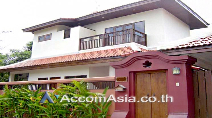 2  4 br House For Rent in sukhumvit ,Bangkok BTS Thong Lo 10001101