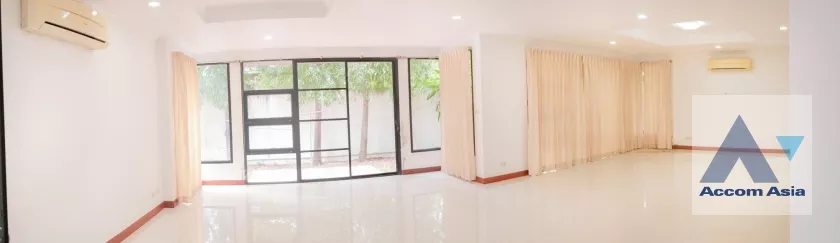 6  4 br House For Rent in Sukhumvit ,Bangkok BTS Ekkamai at Noble House 50134