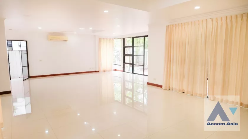  1  4 br House For Rent in Sukhumvit ,Bangkok BTS Ekkamai at The Noble Ekkamai 22  50134