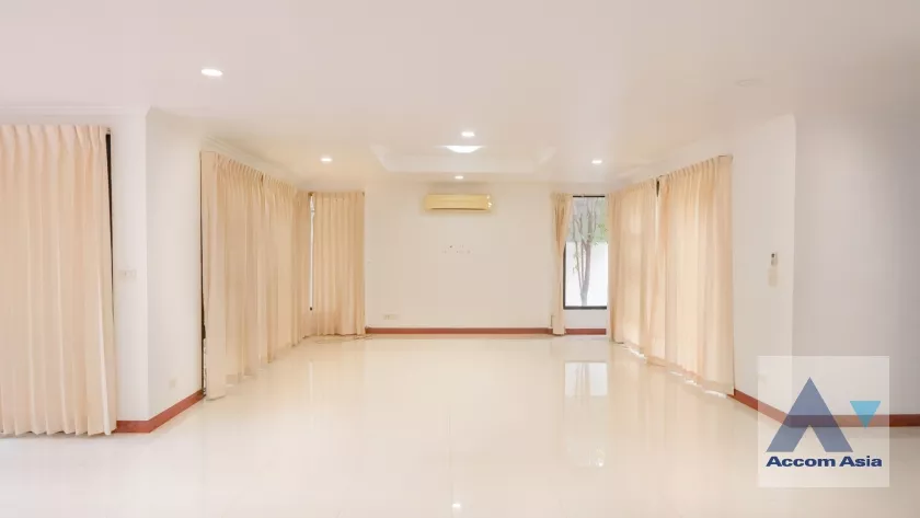 5  4 br House For Rent in Sukhumvit ,Bangkok BTS Ekkamai at The Noble Ekkamai 22  50134