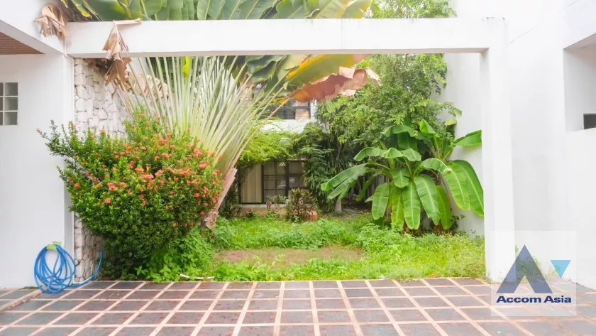  The Noble Ekkamai 22  House  4 Bedroom for Rent BTS Ekkamai in Sukhumvit Bangkok