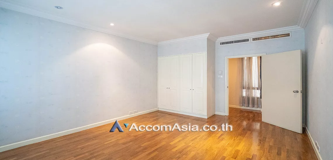 6  3 br Condominium For Sale in Sathorn ,Bangkok BTS Chong Nonsi - MRT Lumphini at Baan Piya Sathorn 13000751