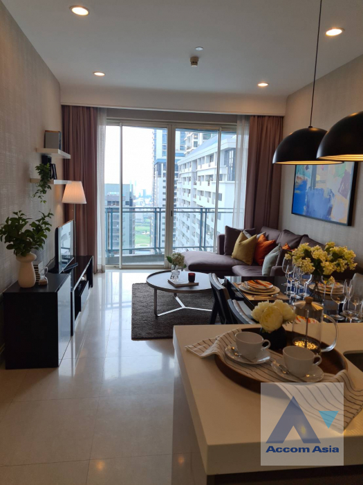  2 Bedrooms  Condominium For Rent & Sale in Ploenchit, Bangkok  near BTS Chitlom (13000788)