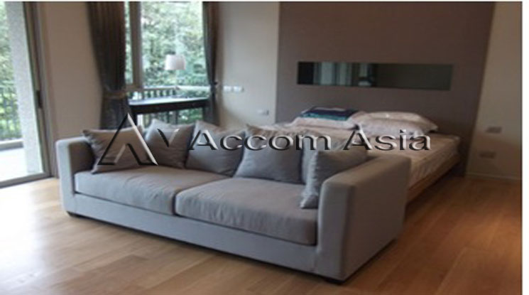 unit 4 Bedrooms  Apartment For Rent & Sale in Ploenchit, Bangkok  near BTS Chitlom (13000791)